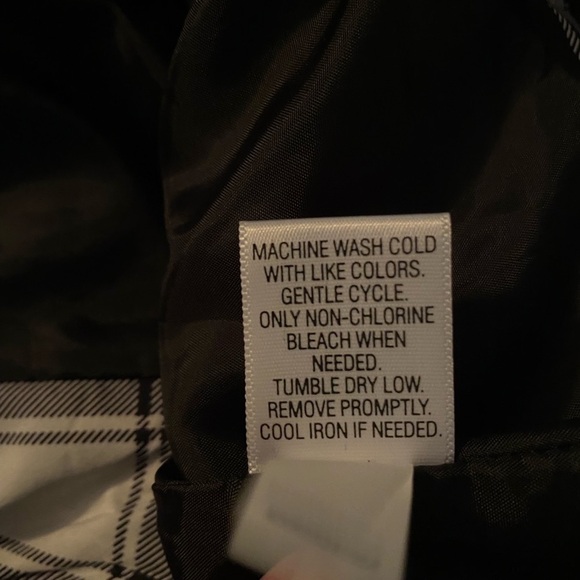 Croft & Barrow Black / White Plaid Size Large womens Vest - Picture 4 of 6